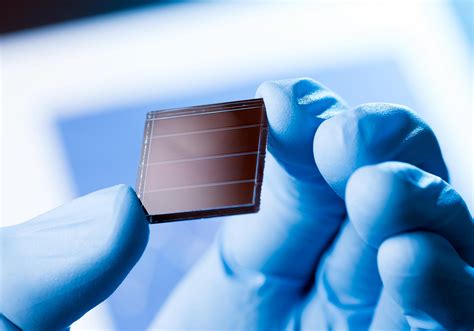  Johnsonite – Ein Wundermaterial für Effiziente Solarzellen und Hochleistungsbatterien?!